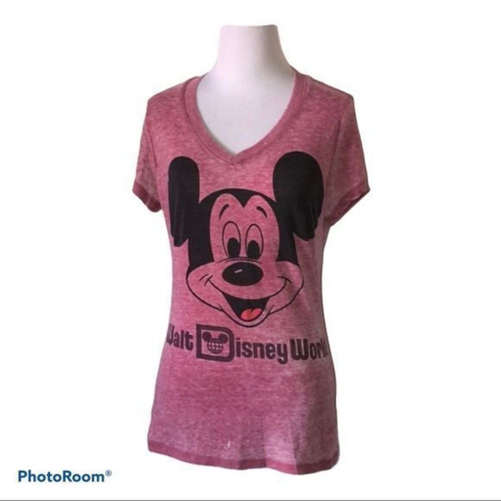 5/$30 🎈 Disney medium red Mickey mouse t shirt